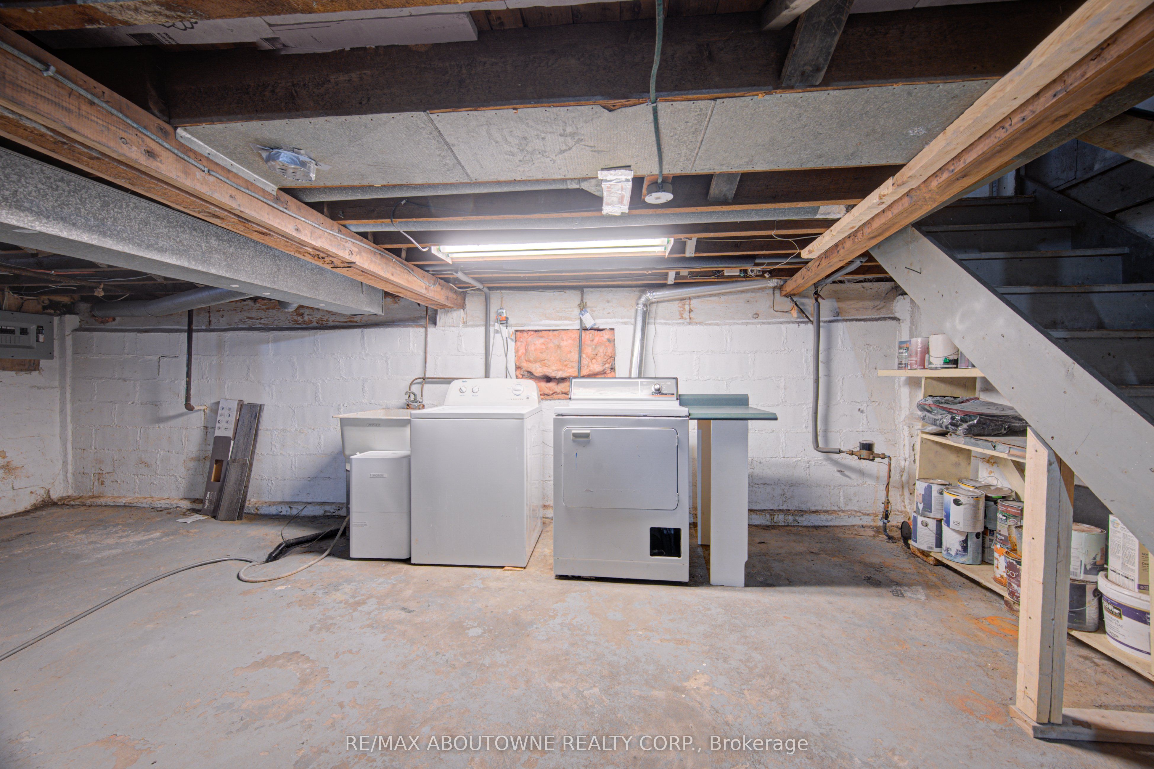 227 East 23rd Street, Hamilton ‣ X13819610 227 East 23rd Street, Hamilton ‣ X13819610