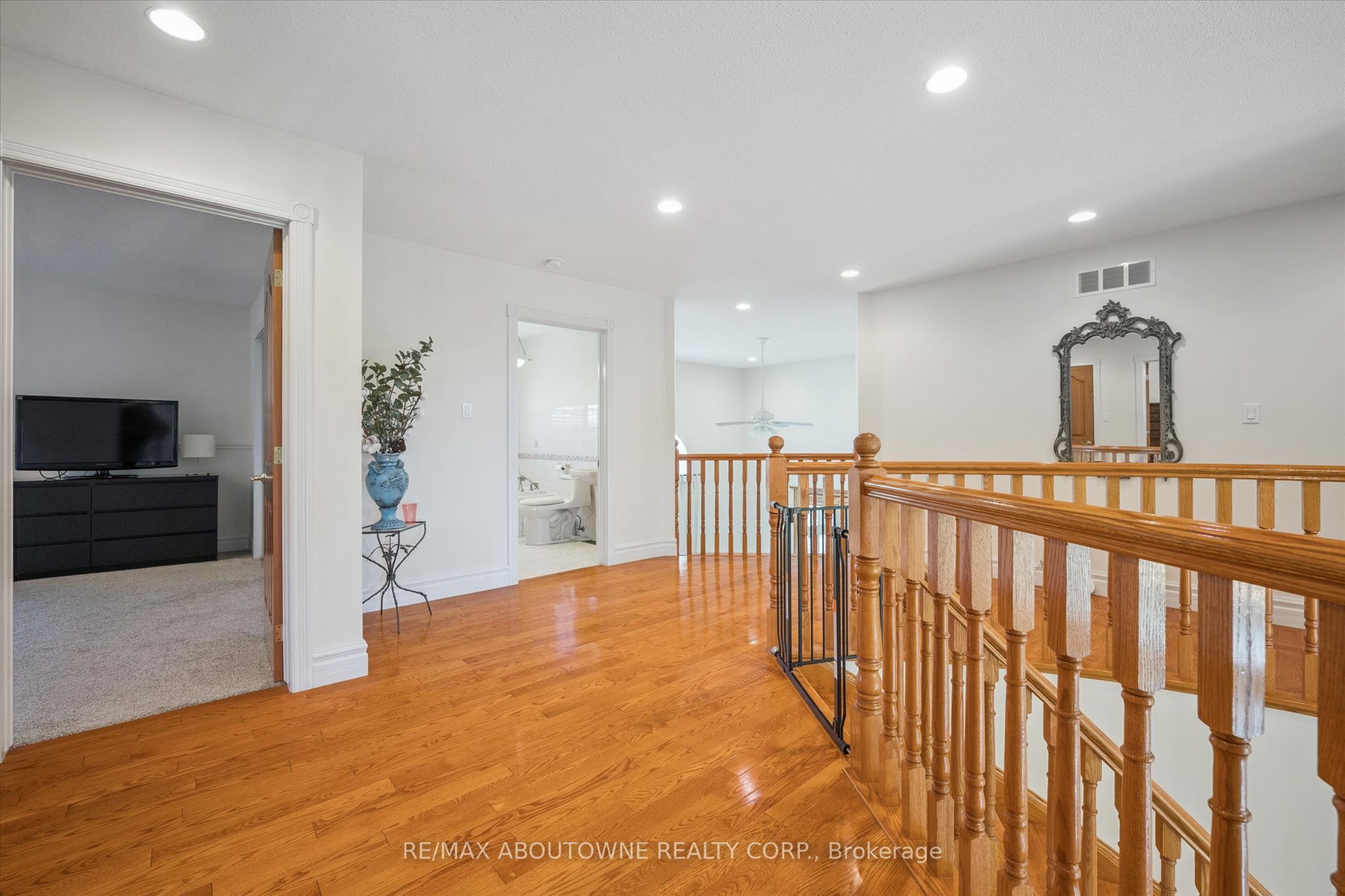 6 Fourseasons Drive, Hamilton ‣ X13832394 6 Fourseasons Drive, Hamilton ‣ X13832394