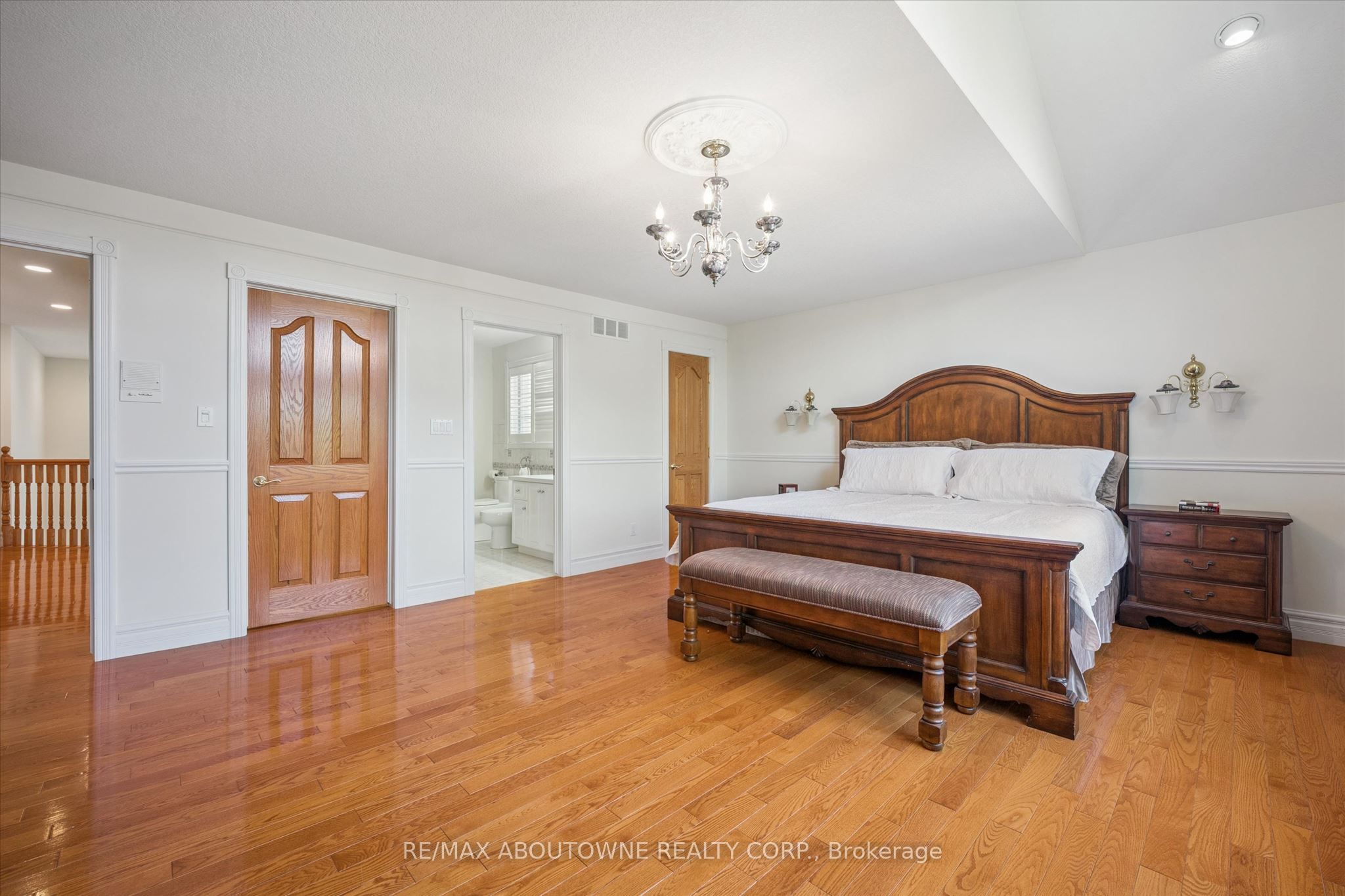6 Fourseasons Drive, Hamilton ‣ X13832394 6 Fourseasons Drive, Hamilton ‣ X13832394