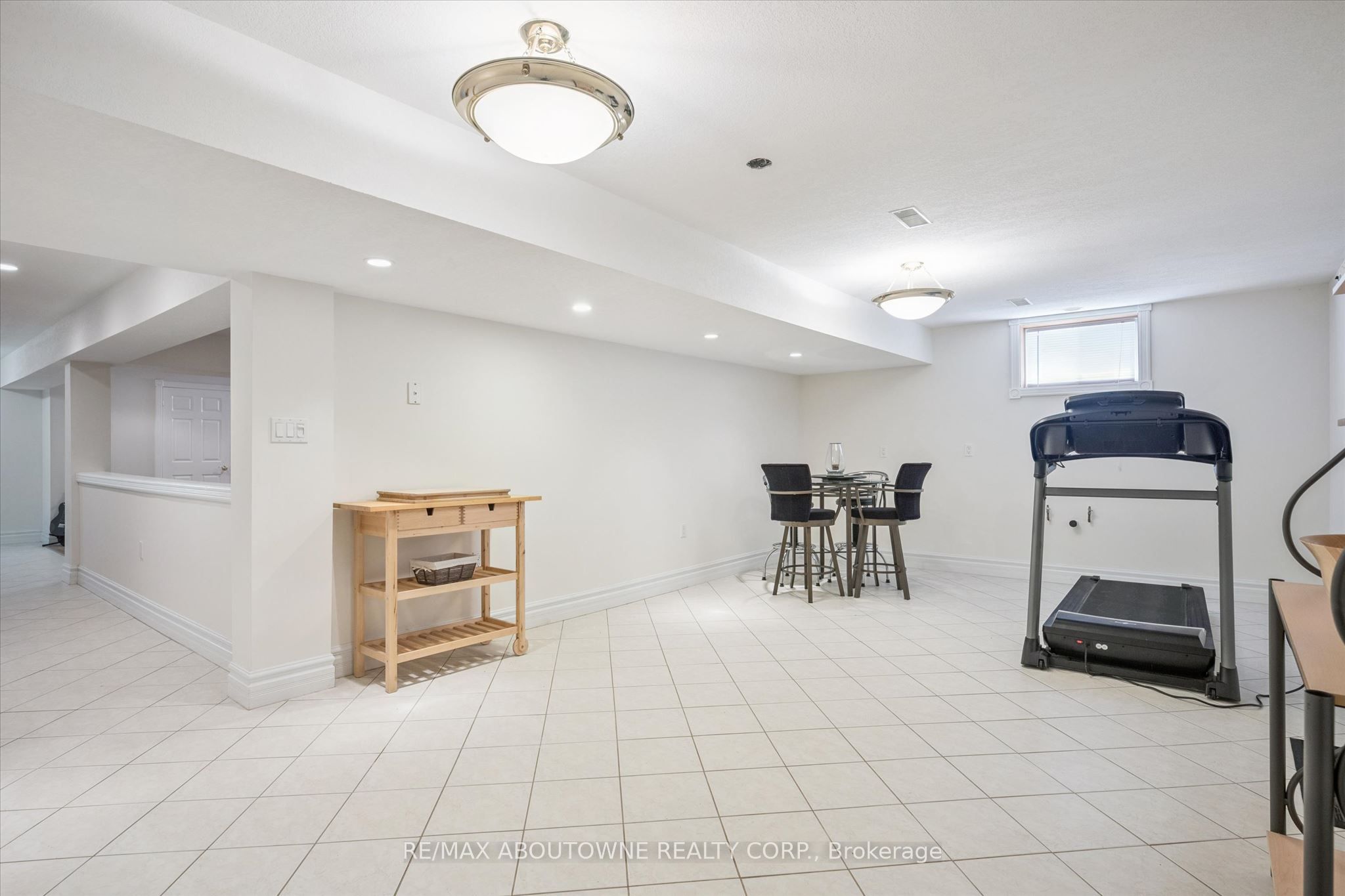 6 Fourseasons Drive, Hamilton ‣ X13832394 6 Fourseasons Drive, Hamilton ‣ X13832394