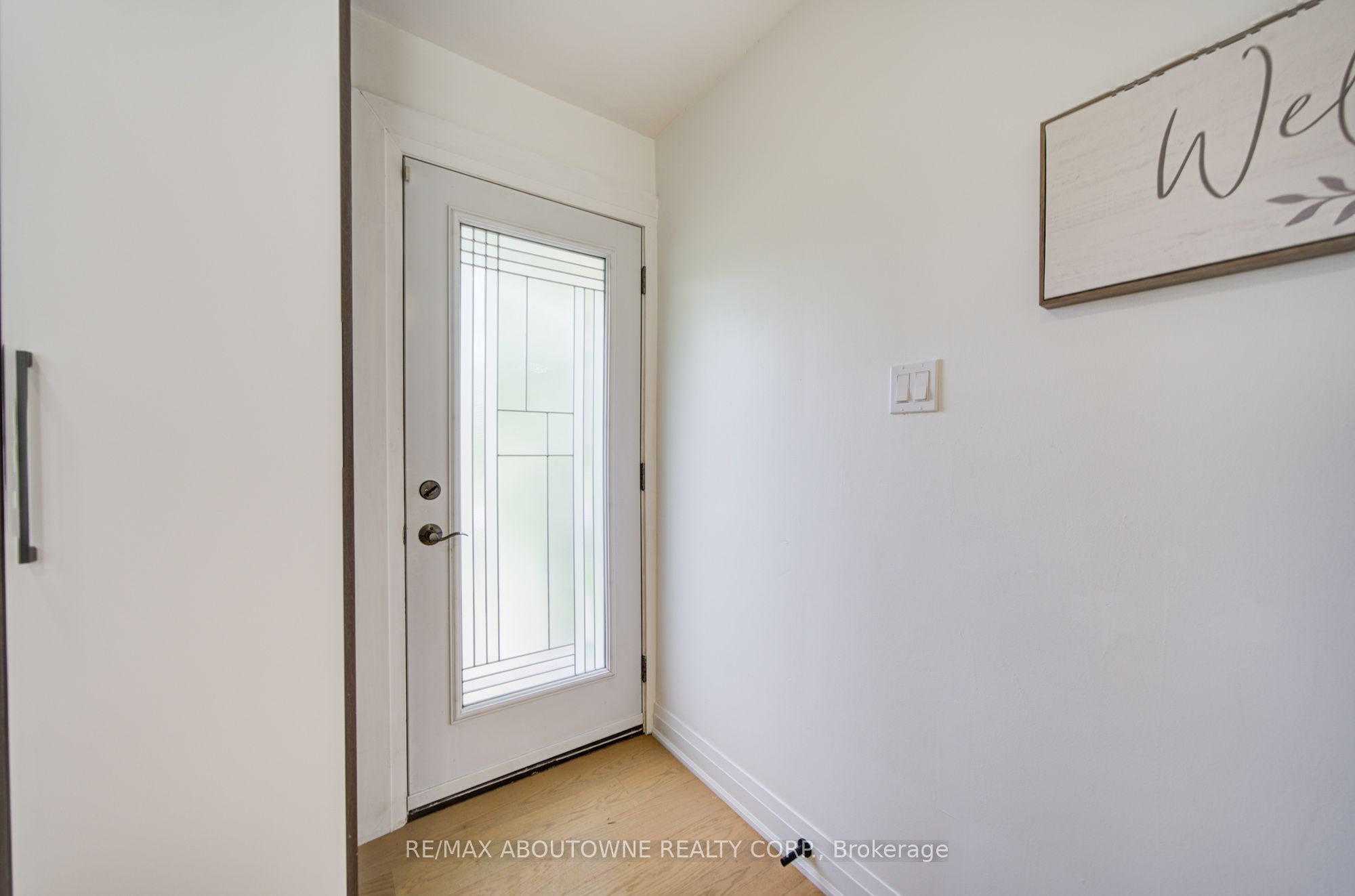 30 Dale Avenue, Hamilton ‣ X13859372 30 Dale Avenue, Hamilton ‣ X13859372