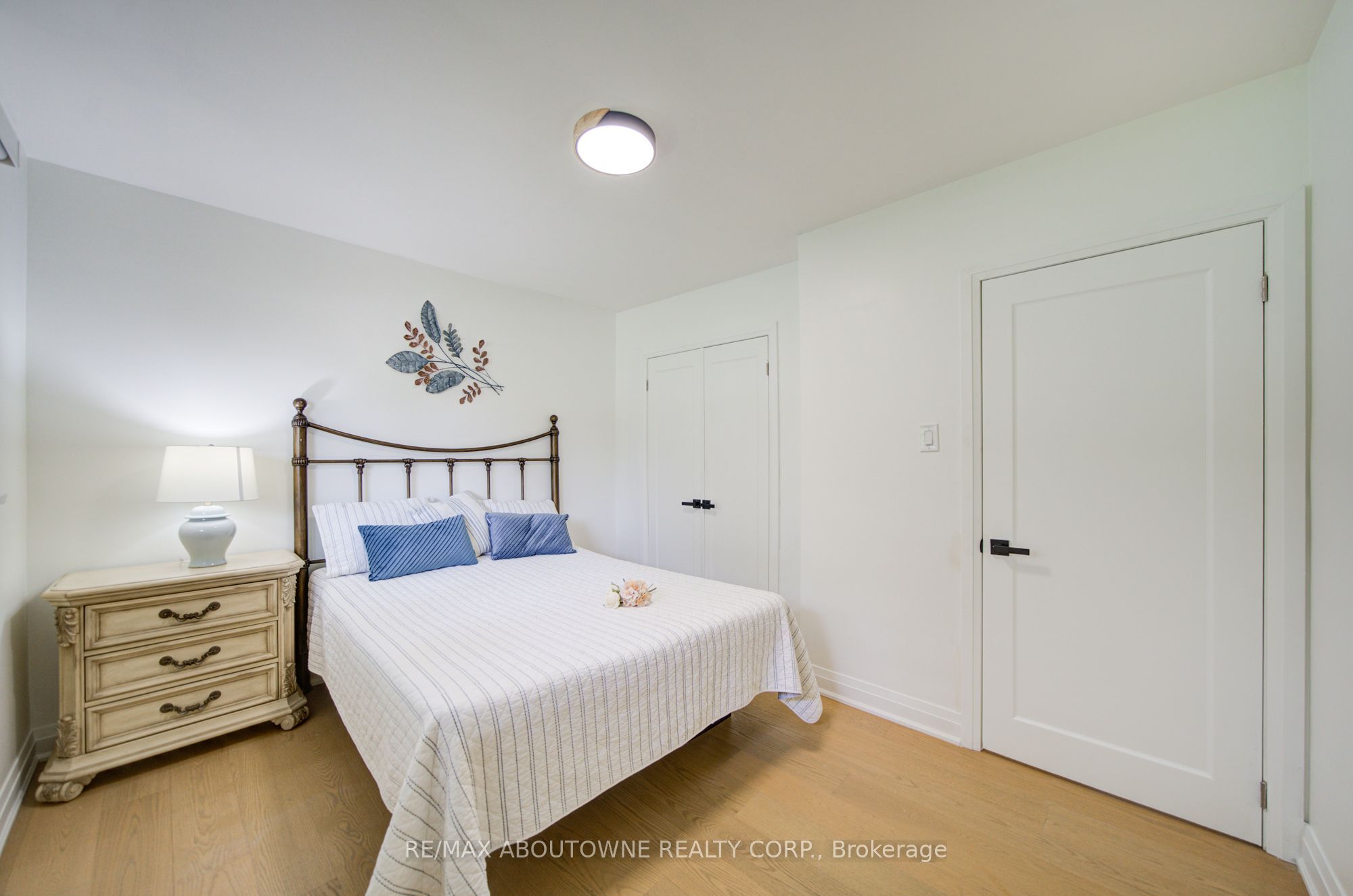 30 Dale Avenue, Hamilton ‣ X13859372 30 Dale Avenue, Hamilton ‣ X13859372
