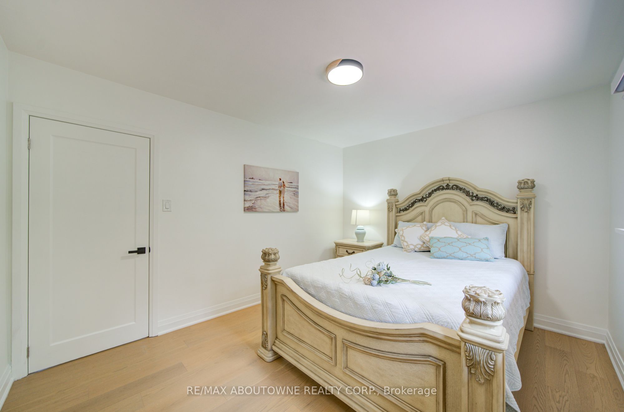 30 Dale Avenue, Hamilton ‣ X13859372 30 Dale Avenue, Hamilton ‣ X13859372