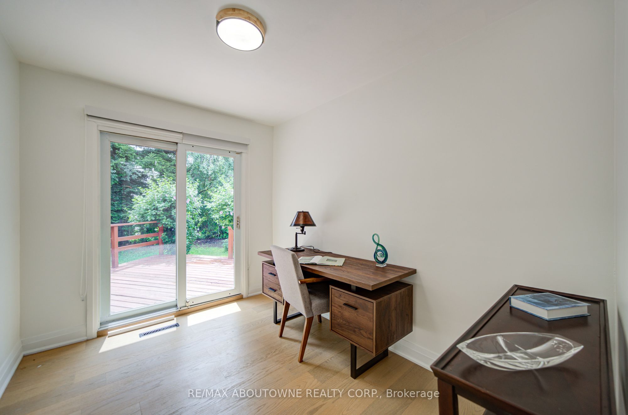 30 Dale Avenue, Hamilton ‣ X13859372 30 Dale Avenue, Hamilton ‣ X13859372