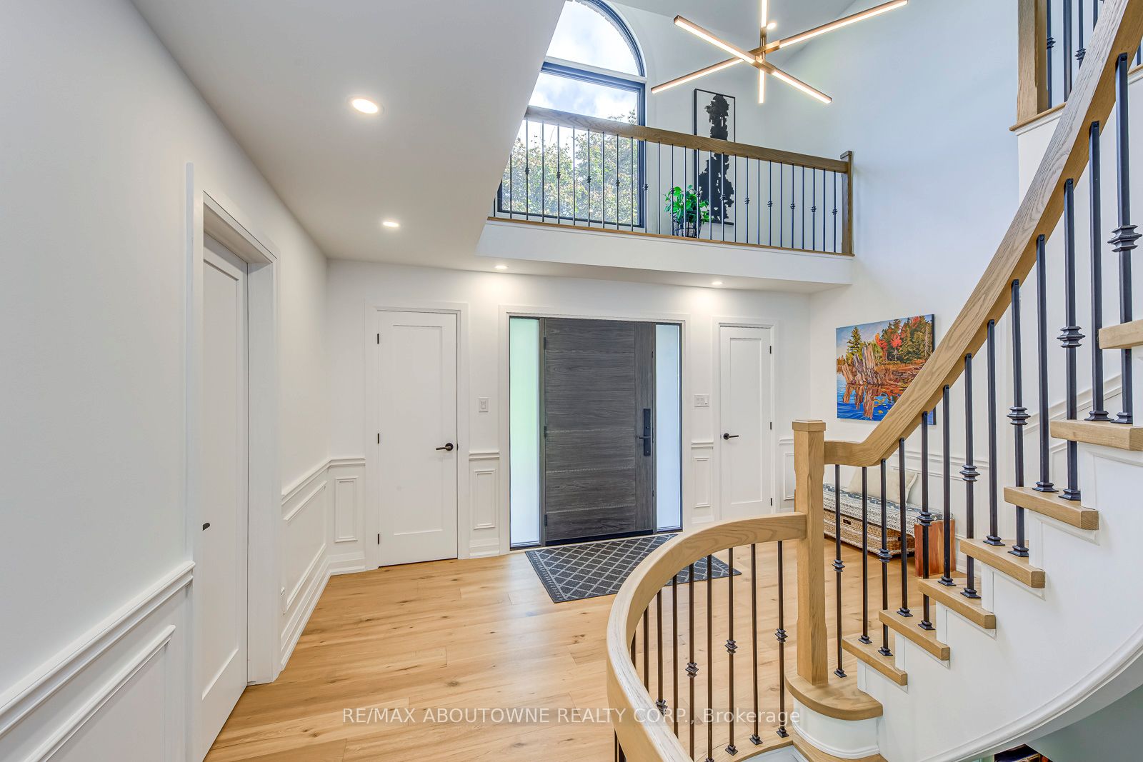 54 Deerview Avenue, Hamilton ‣ X14082306 54 Deerview Avenue, Hamilton ‣ X14082306
