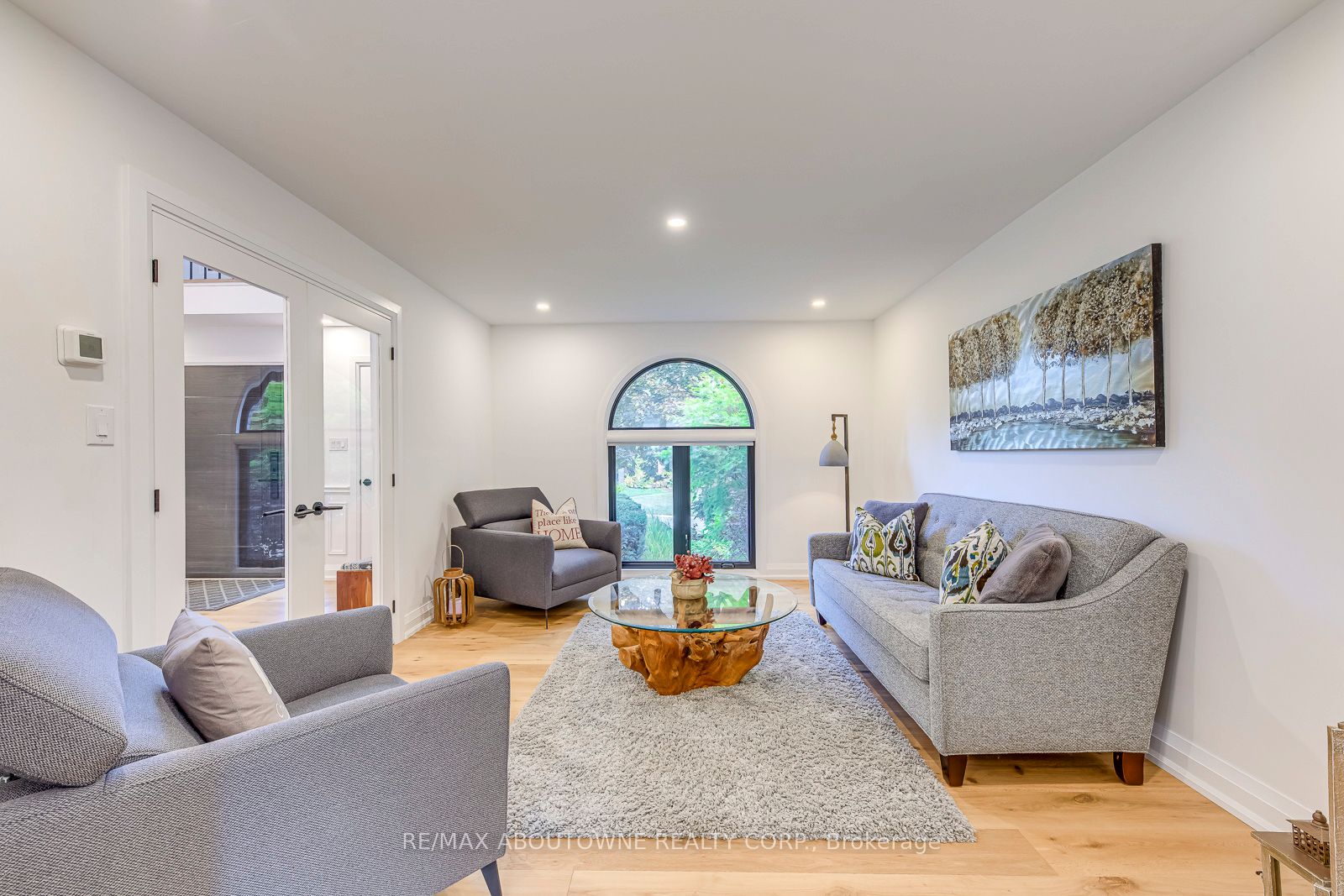 54 Deerview Avenue, Hamilton ‣ X14082306 54 Deerview Avenue, Hamilton ‣ X14082306