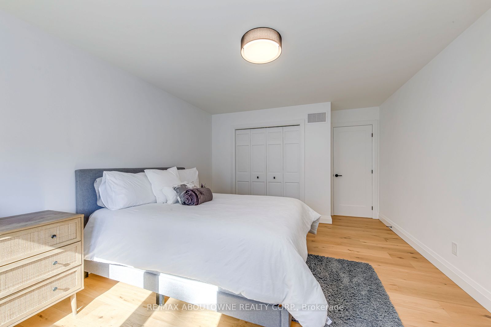 54 Deerview Avenue, Hamilton ‣ X14082306 54 Deerview Avenue, Hamilton ‣ X14082306