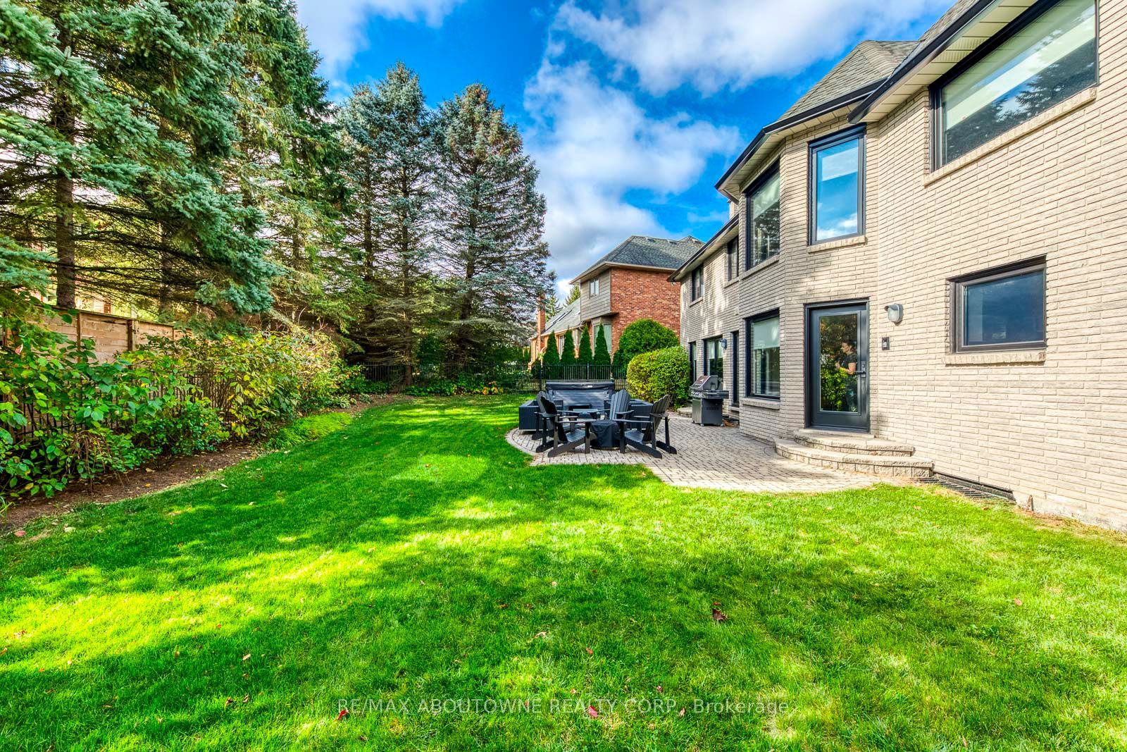 54 Deerview Avenue, Hamilton ‣ X14082306 54 Deerview Avenue, Hamilton ‣ X14082306