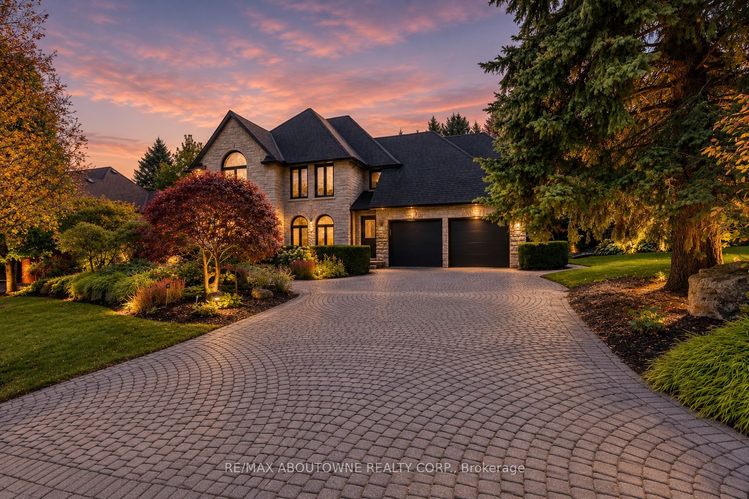54 Deerview Avenue, Hamilton ‣ X14082306 54 Deerview Avenue, Hamilton ‣ X14082306
