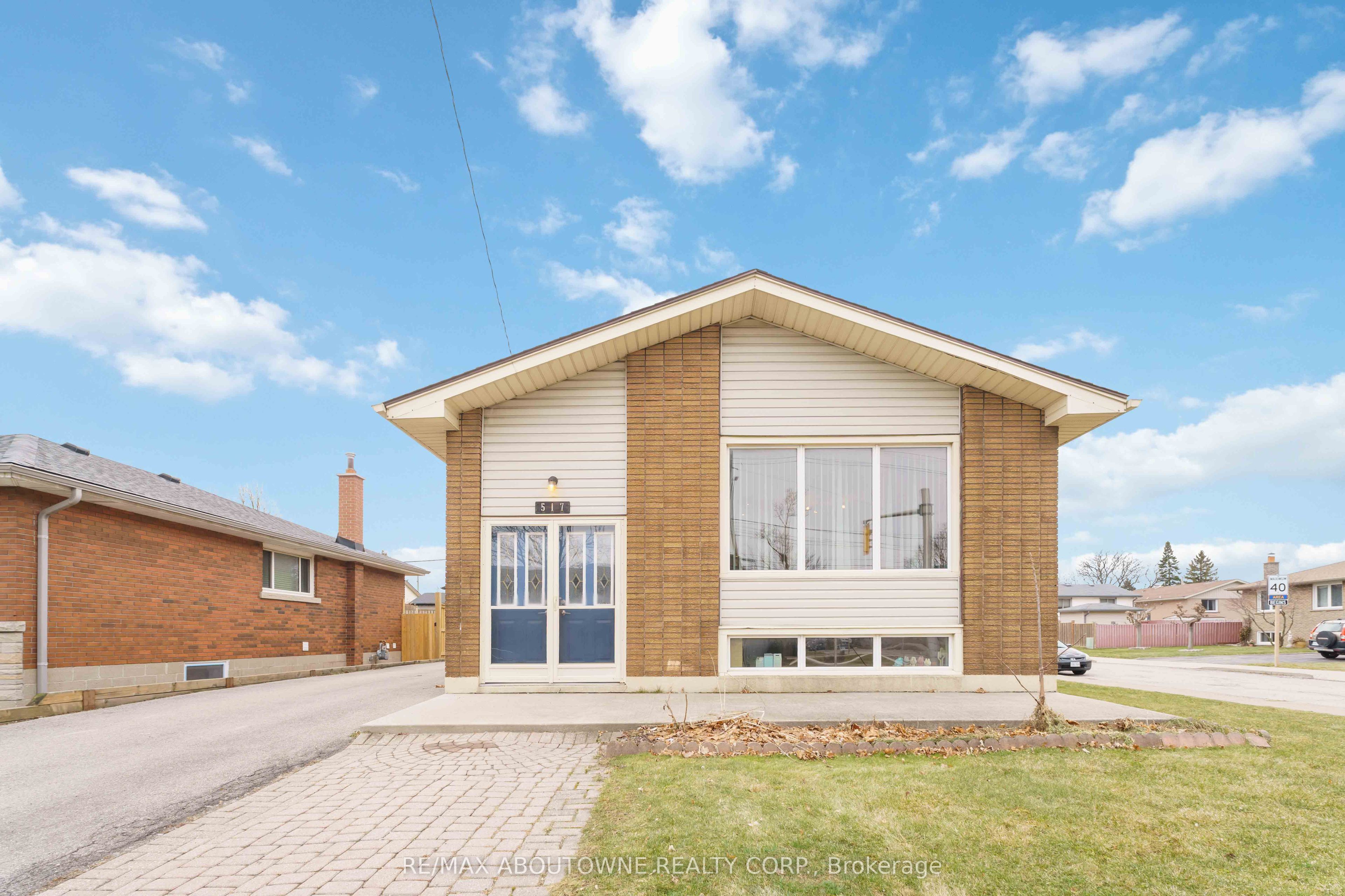 517 Mohawk Road, Hamilton