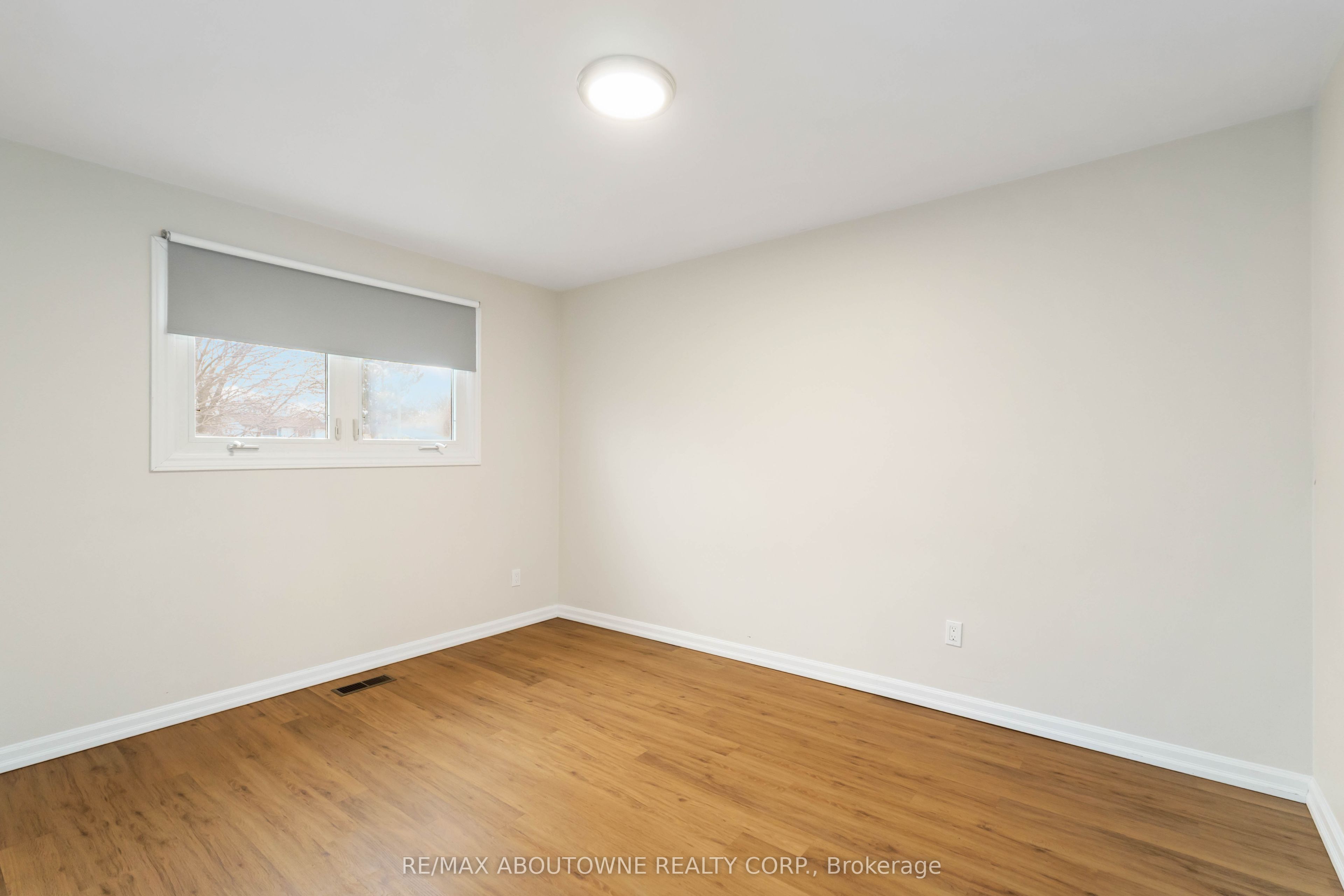 517 Mohawk Road, Hamilton ‣ X14124106 517 Mohawk Road, Hamilton ‣ X14124106