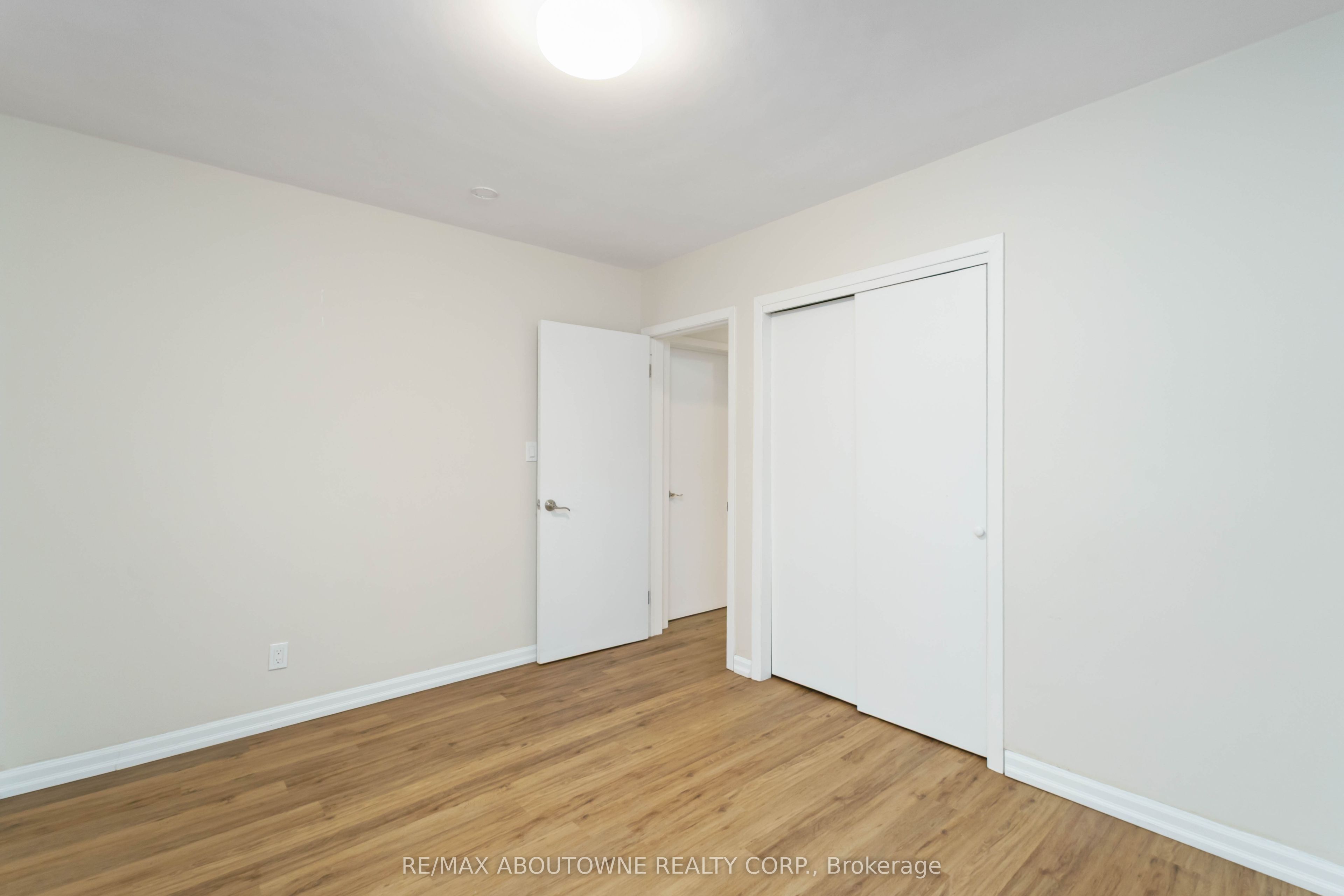 517 Mohawk Road, Hamilton ‣ X14124106 517 Mohawk Road, Hamilton ‣ X14124106
