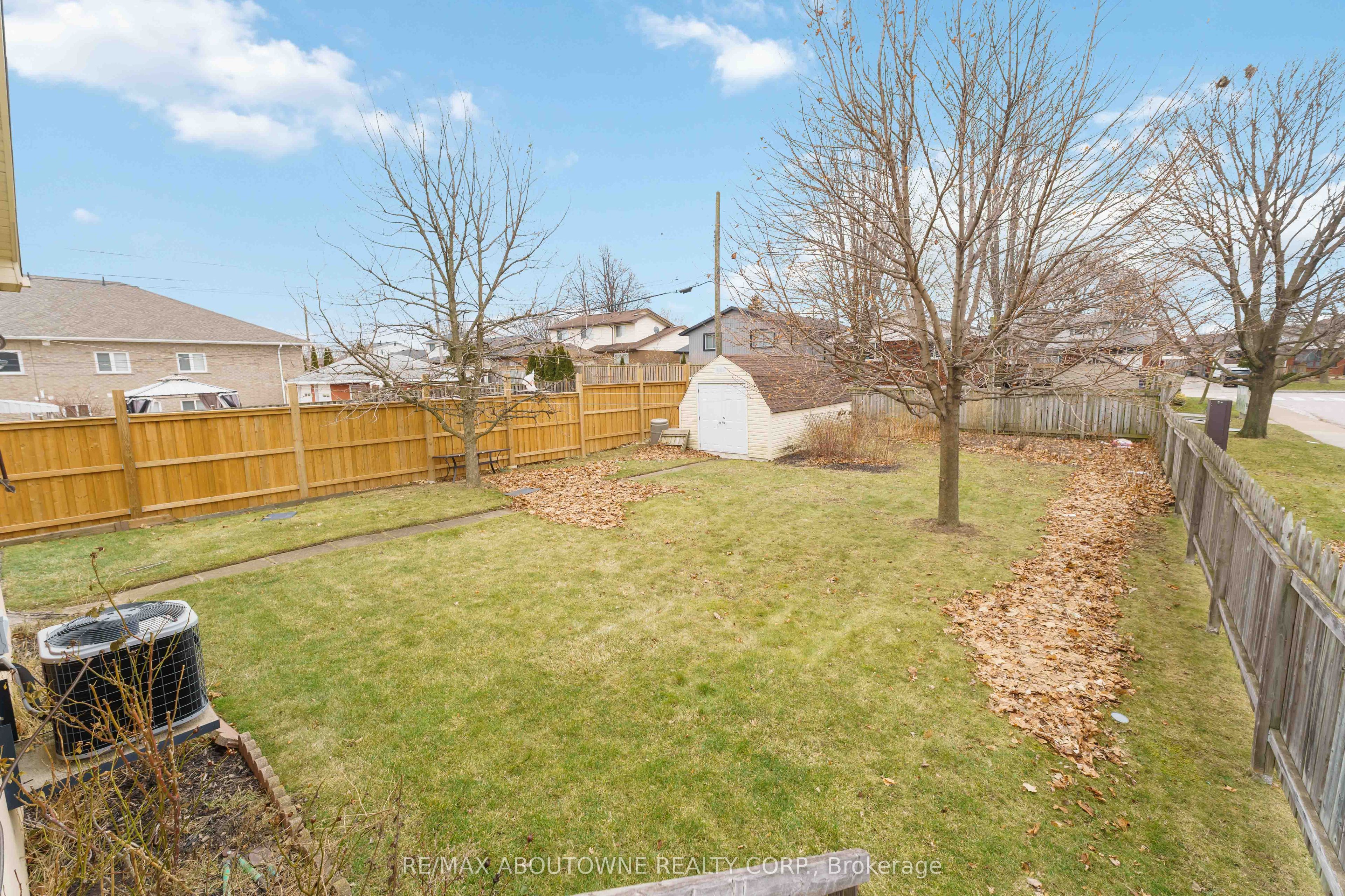 517 Mohawk Road, Hamilton ‣ X14124106 517 Mohawk Road, Hamilton ‣ X14124106