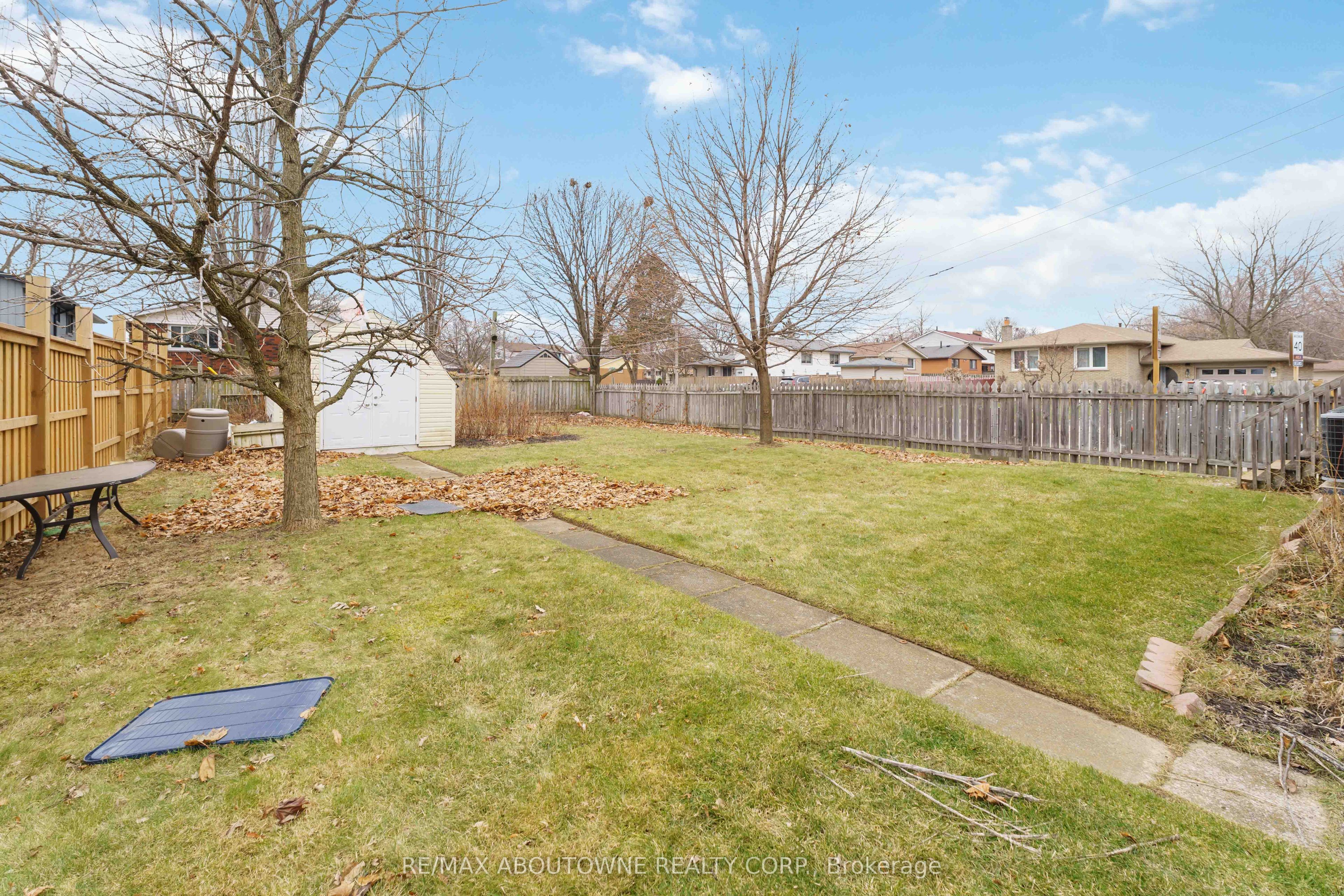 517 Mohawk Road, Hamilton ‣ X14124106 517 Mohawk Road, Hamilton ‣ X14124106