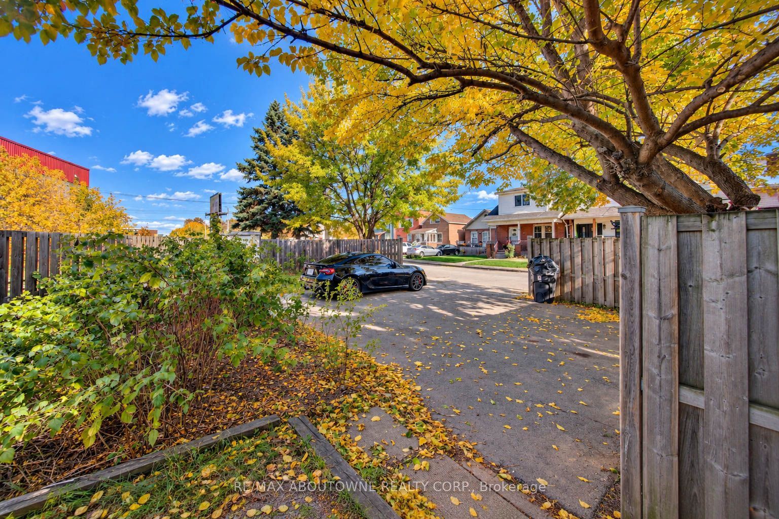 81 Glendale Avenue, Hamilton ‣ X14124464 81 Glendale Avenue, Hamilton ‣ X14124464